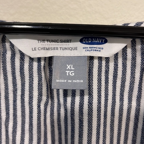 Old Navy top XL - Picture 2 of 6